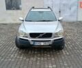 Серый Вольво ХС90, объемом двигателя 2.4 л и пробегом 315 тыс. км за 4800 $, фото 1 на Automoto.ua