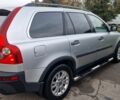 Серый Вольво ХС90, объемом двигателя 2.4 л и пробегом 320 тыс. км за 4400 $, фото 2 на Automoto.ua