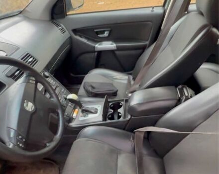 Серый Вольво ХС90, объемом двигателя 0 л и пробегом 350 тыс. км за 5150 $, фото 3 на Automoto.ua