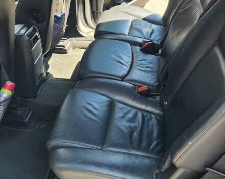 Серый Вольво ХС90, объемом двигателя 2.4 л и пробегом 400 тыс. км за 11000 $, фото 5 на Automoto.ua