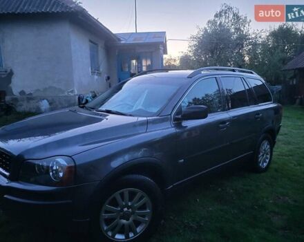Серый Вольво ХС90, объемом двигателя 2.4 л и пробегом 339 тыс. км за 9700 $, фото 3 на Automoto.ua