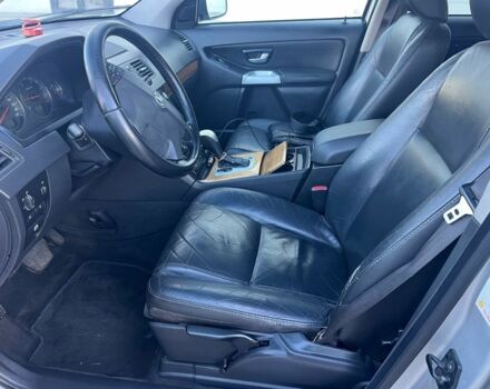 Сірий Вольво ХС90, об'ємом двигуна 2.4 л та пробігом 320 тис. км за 5600 $, фото 5 на Automoto.ua