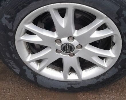 Серый Вольво ХС90, объемом двигателя 2.4 л и пробегом 200 тыс. км за 6062 $, фото 2 на Automoto.ua