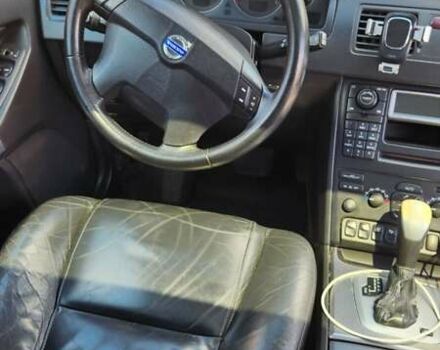 Серый Вольво ХС90, объемом двигателя 2.4 л и пробегом 400 тыс. км за 11000 $, фото 13 на Automoto.ua