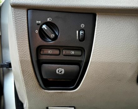 Сірий Вольво ХС90, об'ємом двигуна 2.4 л та пробігом 320 тис. км за 5400 $, фото 16 на Automoto.ua