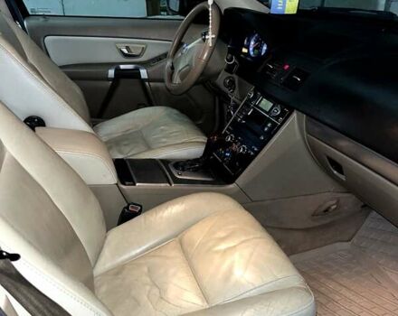 Серый Вольво ХС90, объемом двигателя 2.4 л и пробегом 402 тыс. км за 10350 $, фото 9 на Automoto.ua