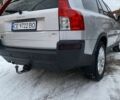 Серый Вольво ХС90, объемом двигателя 2.4 л и пробегом 350 тыс. км за 11600 $, фото 3 на Automoto.ua