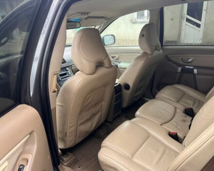 Серый Вольво ХС90, объемом двигателя 2.4 л и пробегом 351 тыс. км за 5100 $, фото 7 на Automoto.ua