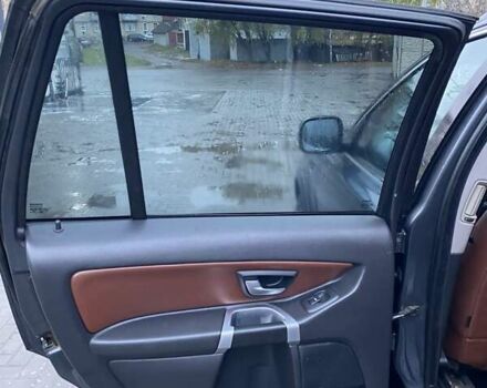 Сірий Вольво ХС90, об'ємом двигуна 2.4 л та пробігом 357 тис. км за 10700 $, фото 20 на Automoto.ua