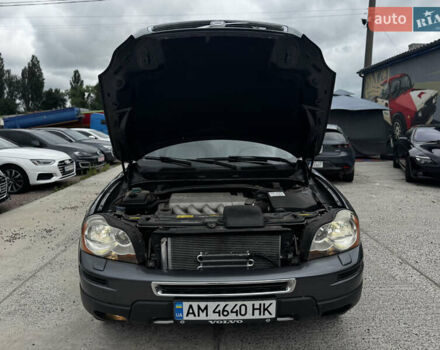 Сірий Вольво ХС90, об'ємом двигуна 4.4 л та пробігом 277 тис. км за 12500 $, фото 28 на Automoto.ua