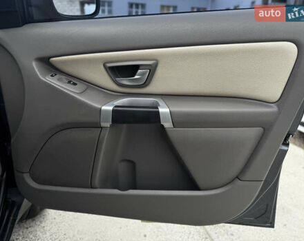 Сірий Вольво ХС90, об'ємом двигуна 4.4 л та пробігом 277 тис. км за 12500 $, фото 26 на Automoto.ua