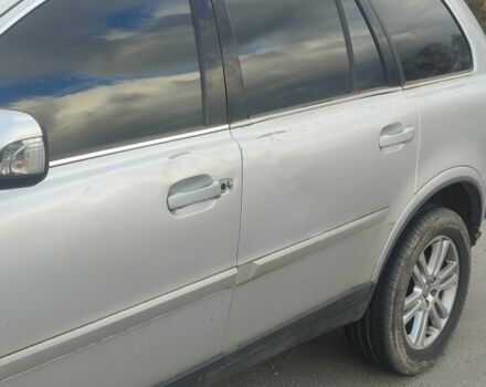 Серый Вольво ХС90, объемом двигателя 0 л и пробегом 135 тыс. км за 3500 $, фото 4 на Automoto.ua