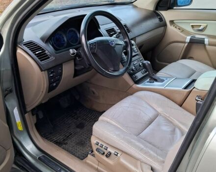 Серый Вольво ХС90, объемом двигателя 3.2 л и пробегом 213 тыс. км за 5905 $, фото 4 на Automoto.ua