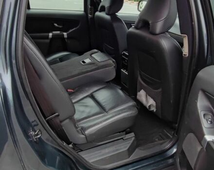 Серый Вольво ХС90, объемом двигателя 2.4 л и пробегом 270 тыс. км за 3900 $, фото 5 на Automoto.ua