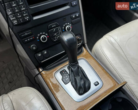 Сірий Вольво ХС90, об'ємом двигуна 4.4 л та пробігом 277 тис. км за 12500 $, фото 17 на Automoto.ua