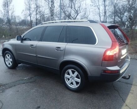 Серый Вольво ХС90, объемом двигателя 2 л и пробегом 320 тыс. км за 6100 $, фото 2 на Automoto.ua