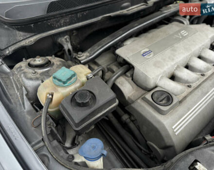 Сірий Вольво ХС90, об'ємом двигуна 4.4 л та пробігом 277 тис. км за 12500 $, фото 30 на Automoto.ua