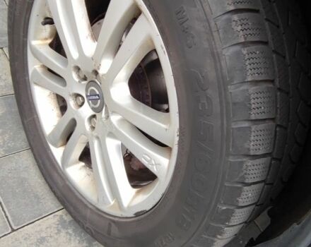 Серый Вольво ХС90, объемом двигателя 2.4 л и пробегом 270 тыс. км за 3900 $, фото 7 на Automoto.ua