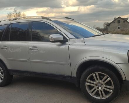 Серый Вольво ХС90, объемом двигателя 0 л и пробегом 135 тыс. км за 3500 $, фото 2 на Automoto.ua