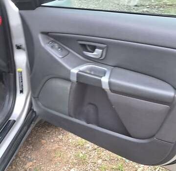 Сірий Вольво ХС90, об'ємом двигуна 2.4 л та пробігом 275 тис. км за 12500 $, фото 3 на Automoto.ua