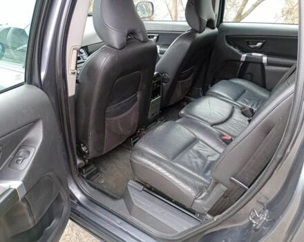 Серый Вольво ХС90, объемом двигателя 2.4 л и пробегом 297 тыс. км за 7500 $, фото 7 на Automoto.ua