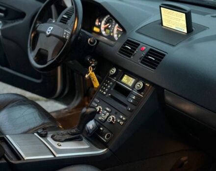 Серый Вольво ХС90, объемом двигателя 2.4 л и пробегом 290 тыс. км за 6500 $, фото 12 на Automoto.ua