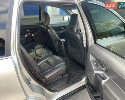 Серый Вольво ХС90, объемом двигателя 2.4 л и пробегом 343 тыс. км за 10500 $, фото 14 на Automoto.ua