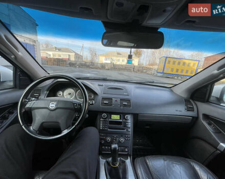 Серый Вольво ХС90, объемом двигателя 2.4 л и пробегом 343 тыс. км за 10500 $, фото 10 на Automoto.ua