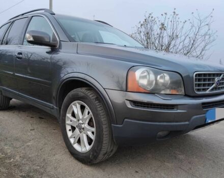 Серый Вольво ХС90, объемом двигателя 2.4 л и пробегом 195 тыс. км за 3800 $, фото 9 на Automoto.ua