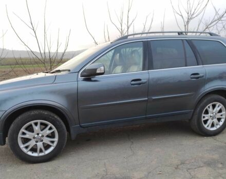 Серый Вольво ХС90, объемом двигателя 2.4 л и пробегом 195 тыс. км за 3800 $, фото 3 на Automoto.ua