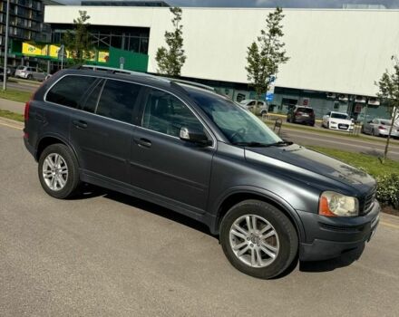 Серый Вольво ХС90, объемом двигателя 2.4 л и пробегом 350 тыс. км за 6500 $, фото 5 на Automoto.ua