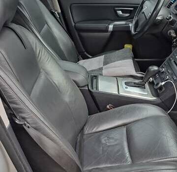 Сірий Вольво ХС90, об'ємом двигуна 2.4 л та пробігом 275 тис. км за 12500 $, фото 1 на Automoto.ua