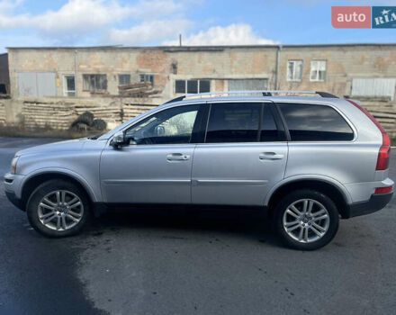Серый Вольво ХС90, объемом двигателя 2.4 л и пробегом 343 тыс. км за 10500 $, фото 4 на Automoto.ua