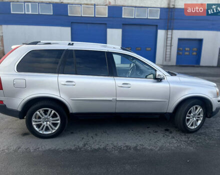 Серый Вольво ХС90, объемом двигателя 2.4 л и пробегом 343 тыс. км за 10500 $, фото 8 на Automoto.ua