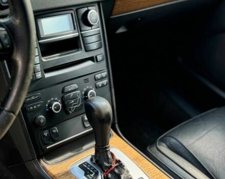 Серый Вольво ХС90, объемом двигателя 2.4 л и пробегом 350 тыс. км за 6500 $, фото 13 на Automoto.ua