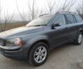 Серый Вольво ХС90, объемом двигателя 2.4 л и пробегом 195 тыс. км за 3800 $, фото 2 на Automoto.ua