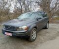 Серый Вольво ХС90, объемом двигателя 2.4 л и пробегом 297 тыс. км за 7500 $, фото 1 на Automoto.ua