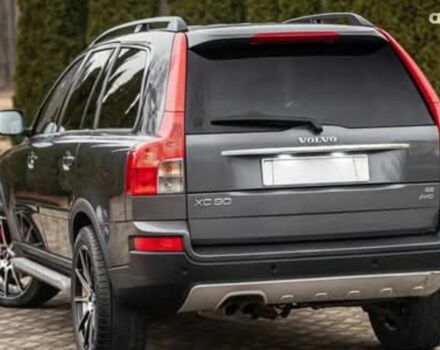 Серый Вольво ХС90, объемом двигателя 2.4 л и пробегом 220 тыс. км за 3500 $, фото 3 на Automoto.ua