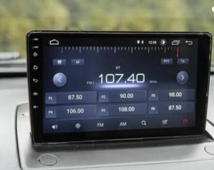 Серый Вольво ХС90, объемом двигателя 2.4 л и пробегом 220 тыс. км за 3500 $, фото 5 на Automoto.ua