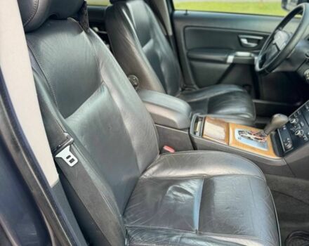 Серый Вольво ХС90, объемом двигателя 2.4 л и пробегом 350 тыс. км за 6500 $, фото 11 на Automoto.ua