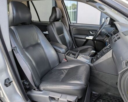 Серый Вольво ХС90, объемом двигателя 2.4 л и пробегом 250 тыс. км за 3650 $, фото 6 на Automoto.ua