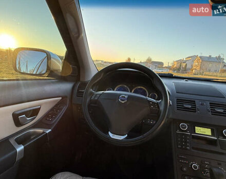 Сірий Вольво ХС90, об'ємом двигуна 2.4 л та пробігом 285 тис. км за 16163 $, фото 55 на Automoto.ua