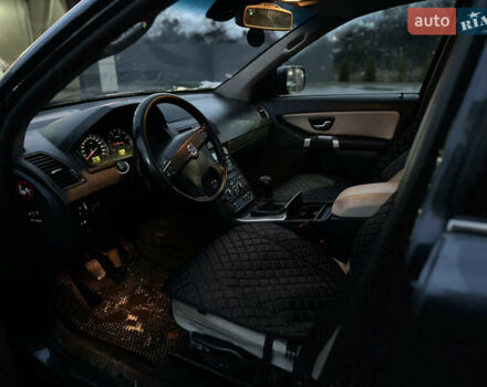 Сірий Вольво ХС90, об'ємом двигуна 2.4 л та пробігом 260 тис. км за 12000 $, фото 7 на Automoto.ua