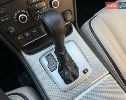 Сірий Вольво ХС90, об'ємом двигуна 2.4 л та пробігом 285 тис. км за 16163 $, фото 32 на Automoto.ua