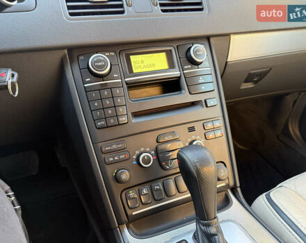 Сірий Вольво ХС90, об'ємом двигуна 2.4 л та пробігом 285 тис. км за 16163 $, фото 28 на Automoto.ua