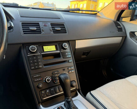 Сірий Вольво ХС90, об'ємом двигуна 2.4 л та пробігом 285 тис. км за 16163 $, фото 26 на Automoto.ua