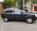 Серый Вольво ХС90, объемом двигателя 2.4 л и пробегом 350 тыс. км за 15000 $, фото 5 на Automoto.ua