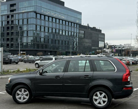 Серый Вольво ХС90, объемом двигателя 3.2 л и пробегом 274 тыс. км за 17000 $, фото 2 на Automoto.ua