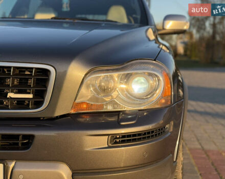 Сірий Вольво ХС90, об'ємом двигуна 2.4 л та пробігом 285 тис. км за 16163 $, фото 13 на Automoto.ua