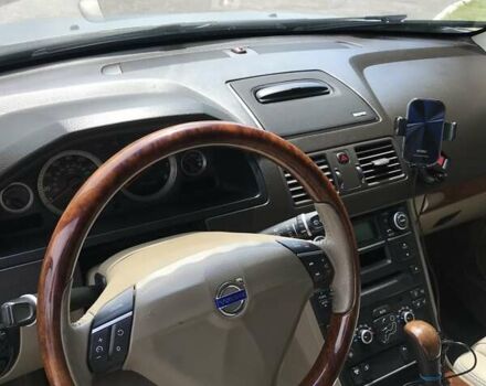 Серый Вольво ХС90, объемом двигателя 3.2 л и пробегом 257 тыс. км за 11900 $, фото 2 на Automoto.ua